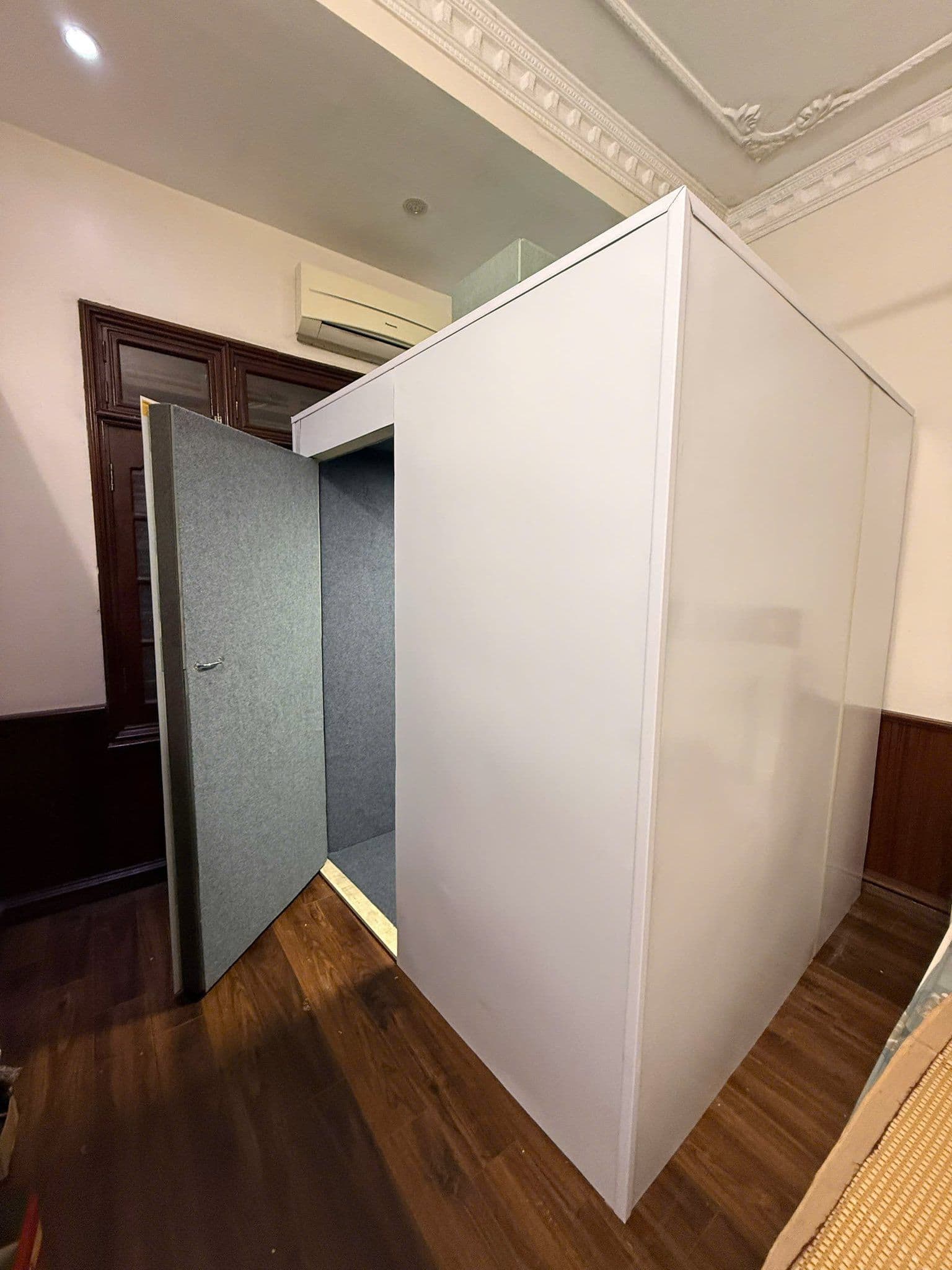 Thi công phòng podcast chuyên nghiệp tại Hà Nội & Sài Gòn